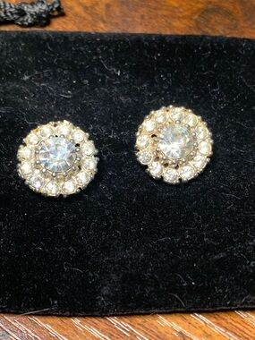 Crystal Halo Button Dress/Scarf/Fur Clips